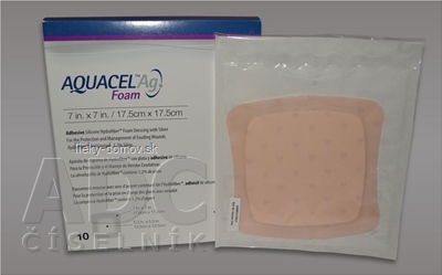 AQUACEL Ag foam Hydrofiber krytie na rany adhezívne so striebrom, 17,5 x17,5 cm, 1x10 ks